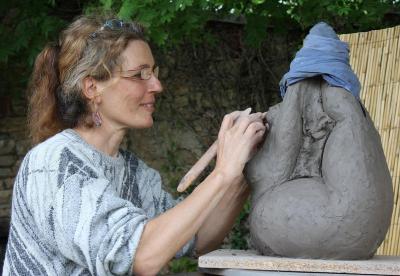 va Filiszar - Cramiste - Poterie cramiste - atelier cours stage - Eva Filiszar