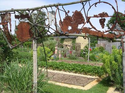 Jardins Rocambole - Poterie cramiste - atelier cours stage - Eva Filiszar